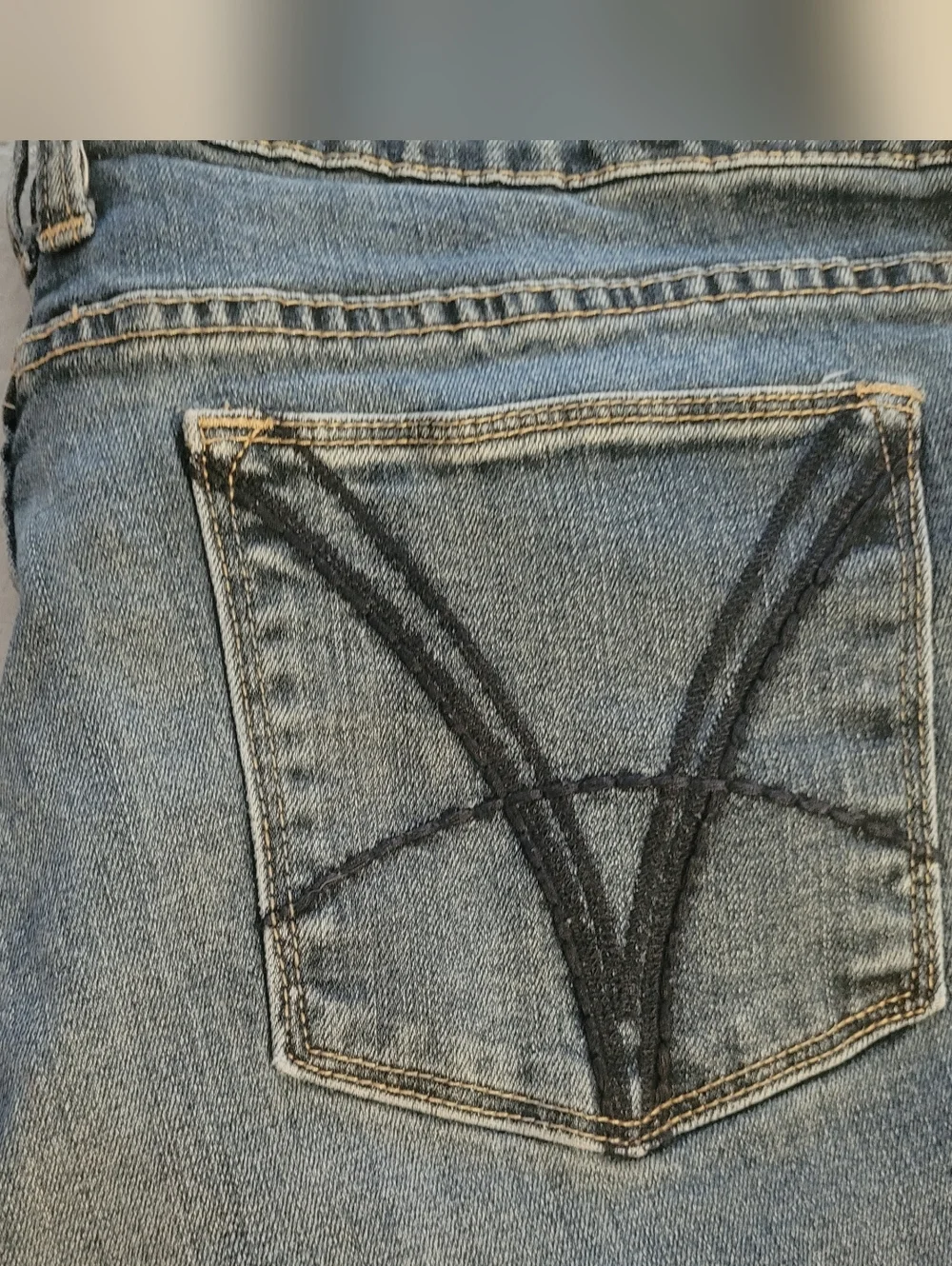 Kut From The Kloth Distressed Straight Leg Boyfriend Jeans, Size 16, Inseam 32" - Picture 5 of 13